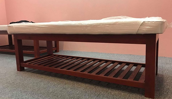 Giường massage gỗ