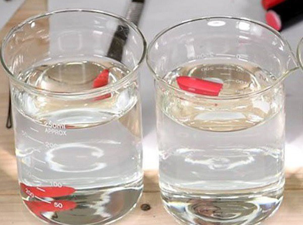 Thử son chứa chì bằng nước Thử son chứa chì bằng nước