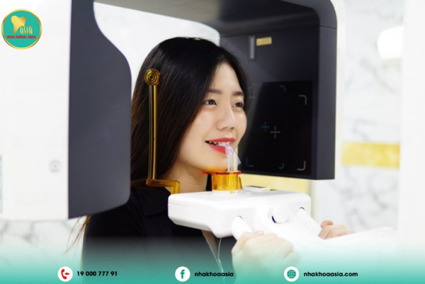 Khám tổng quát và thực hiện chụp X-quang Khám tổng quát và thực hiện chụp X-quang