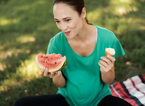 Bà bầu ăn dưa hấu có tác dụng gì?